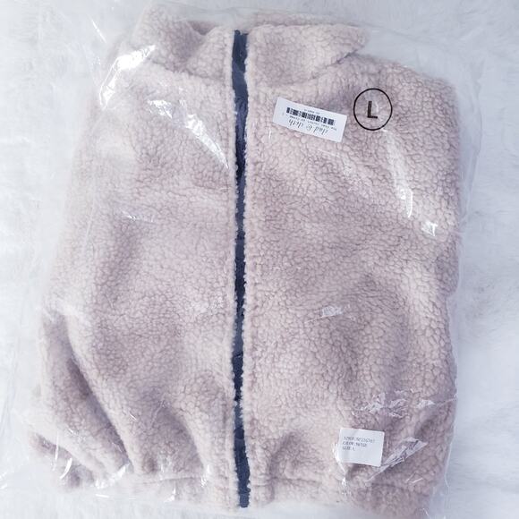 NWT Clad & Cloth Chai Cream Faux Fur Sherpa Cropped Bomber Jacket L - Picture 12 of 13